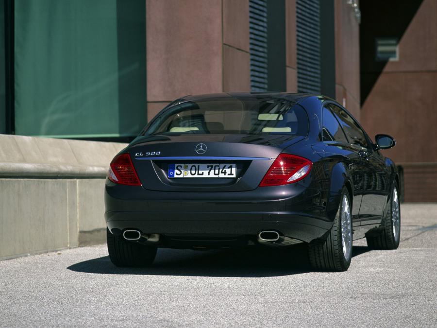 Mercedes-Benz CL500 2006 года  (фото 16 из 20)